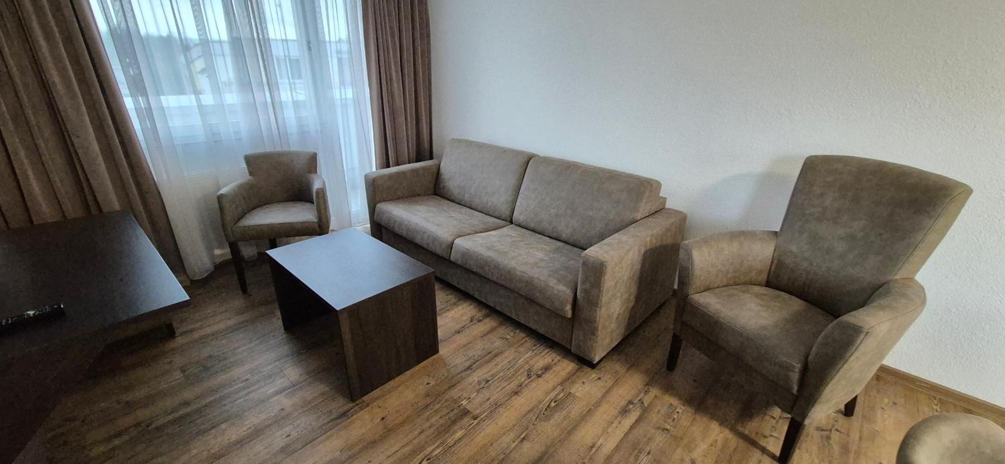 Melvi Hotel Göppingen Екстериор снимка