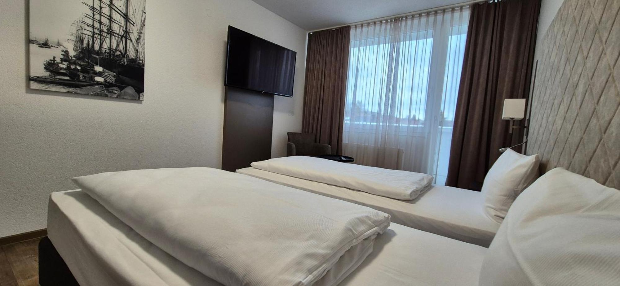 Melvi Hotel Göppingen Екстериор снимка
